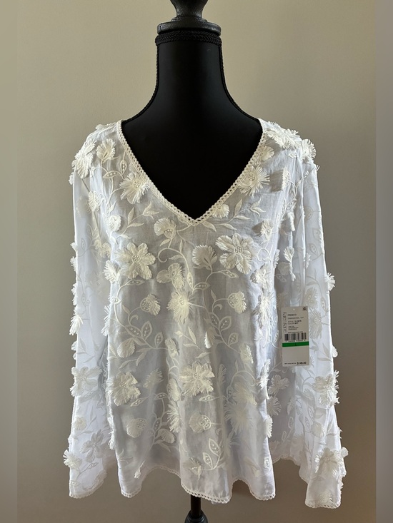 Karen Kane Tops - Karen Kane White Embroidered Floral Top